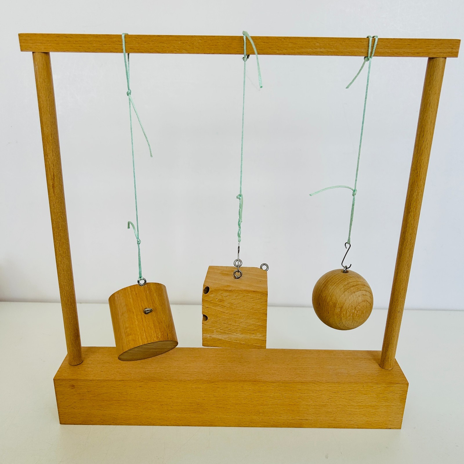 Froebel Gifts 2 Eunmel Spielgabe Hanging Block Educational Toy in Wood Box Swiss