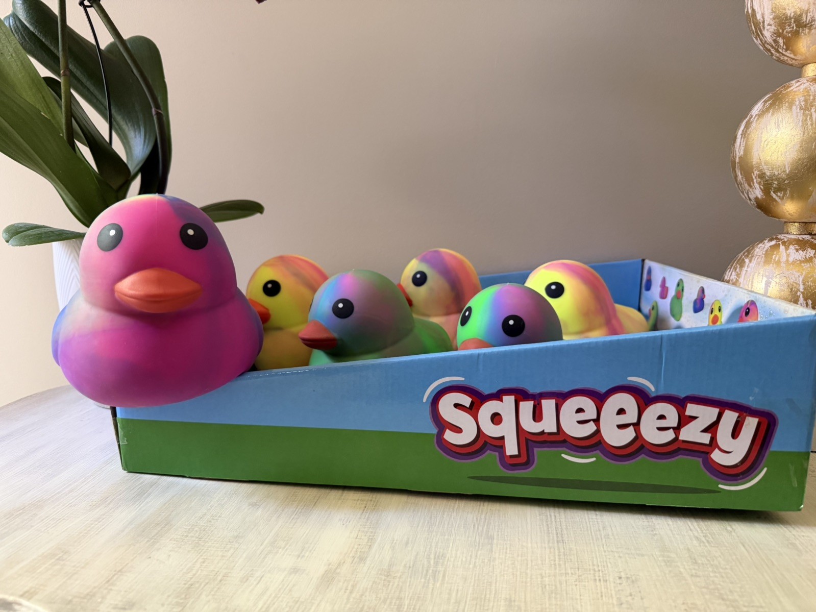 1 CUTE 🥰 Squeeezy Tie Dye Pink/Purple Duck- Tiktok Viral Sensory Squeeze Toy🔥