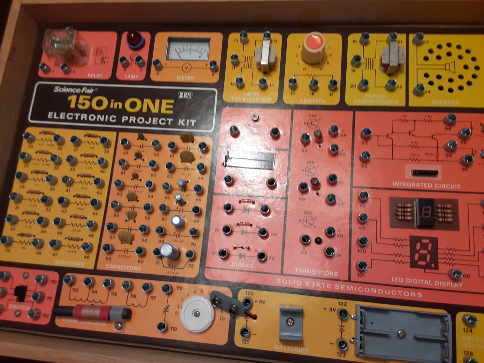 Science Fair 150 In 1 Electronic Project Kit – Radio Shack Cat.No. – 28-248