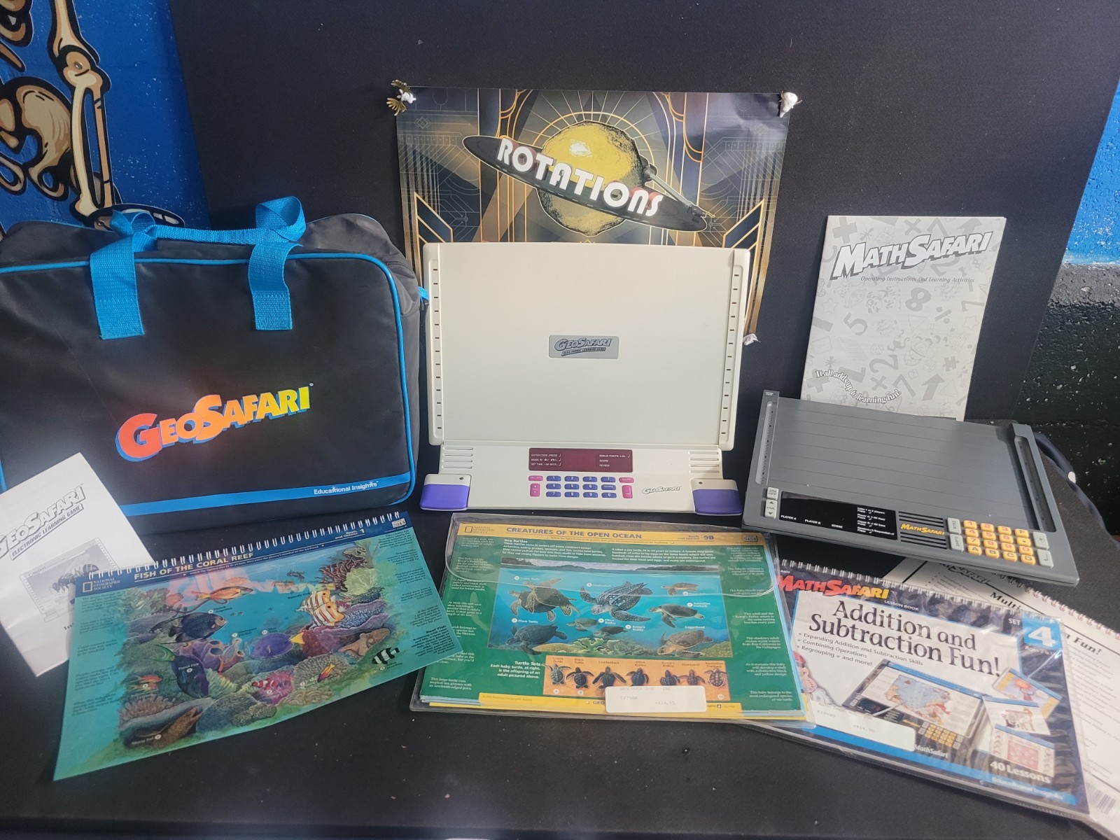 Vintage GeoSafari Electronic Learning Game EI 8865 w Bag 4 Complete Card Sets !!
