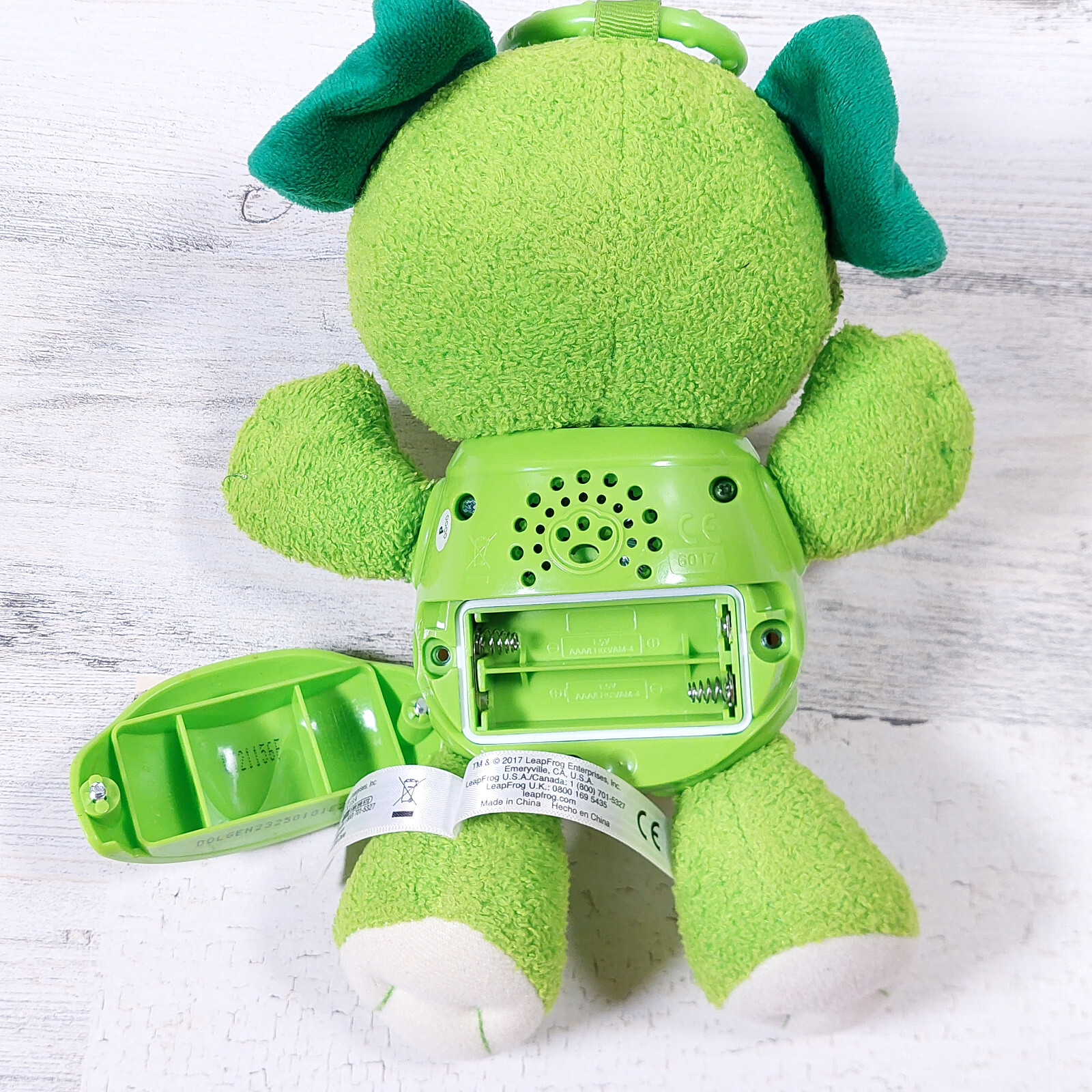 LeapFrog Sing and Snuggle My Pal Scout Puppy Interactive Plush Toy 8″ See Video
