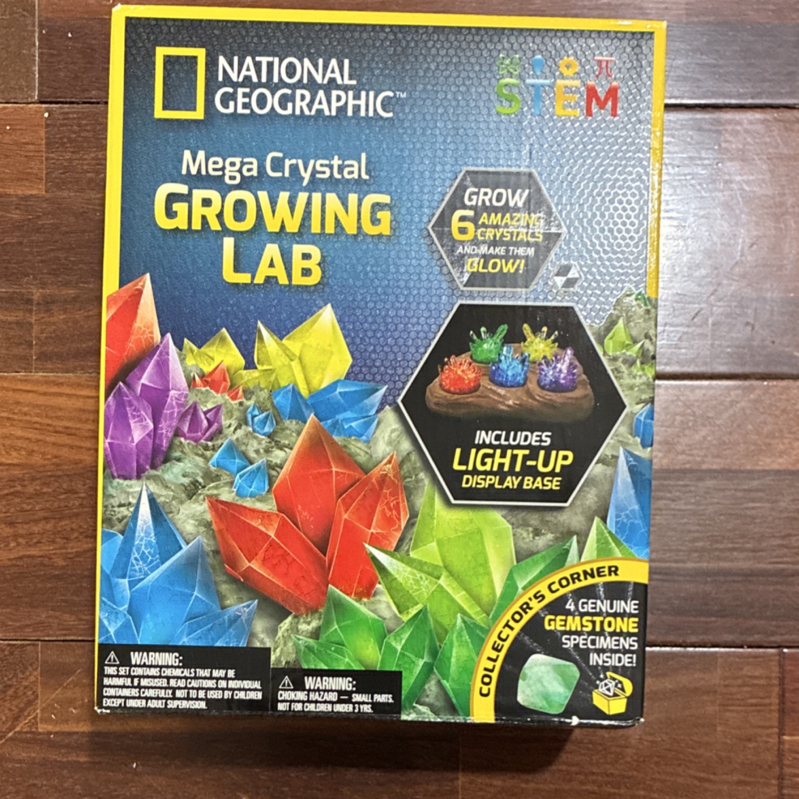 National Geographic Mega Crystal Growing STEM Kit Light-Up Base Gemstones Glow
