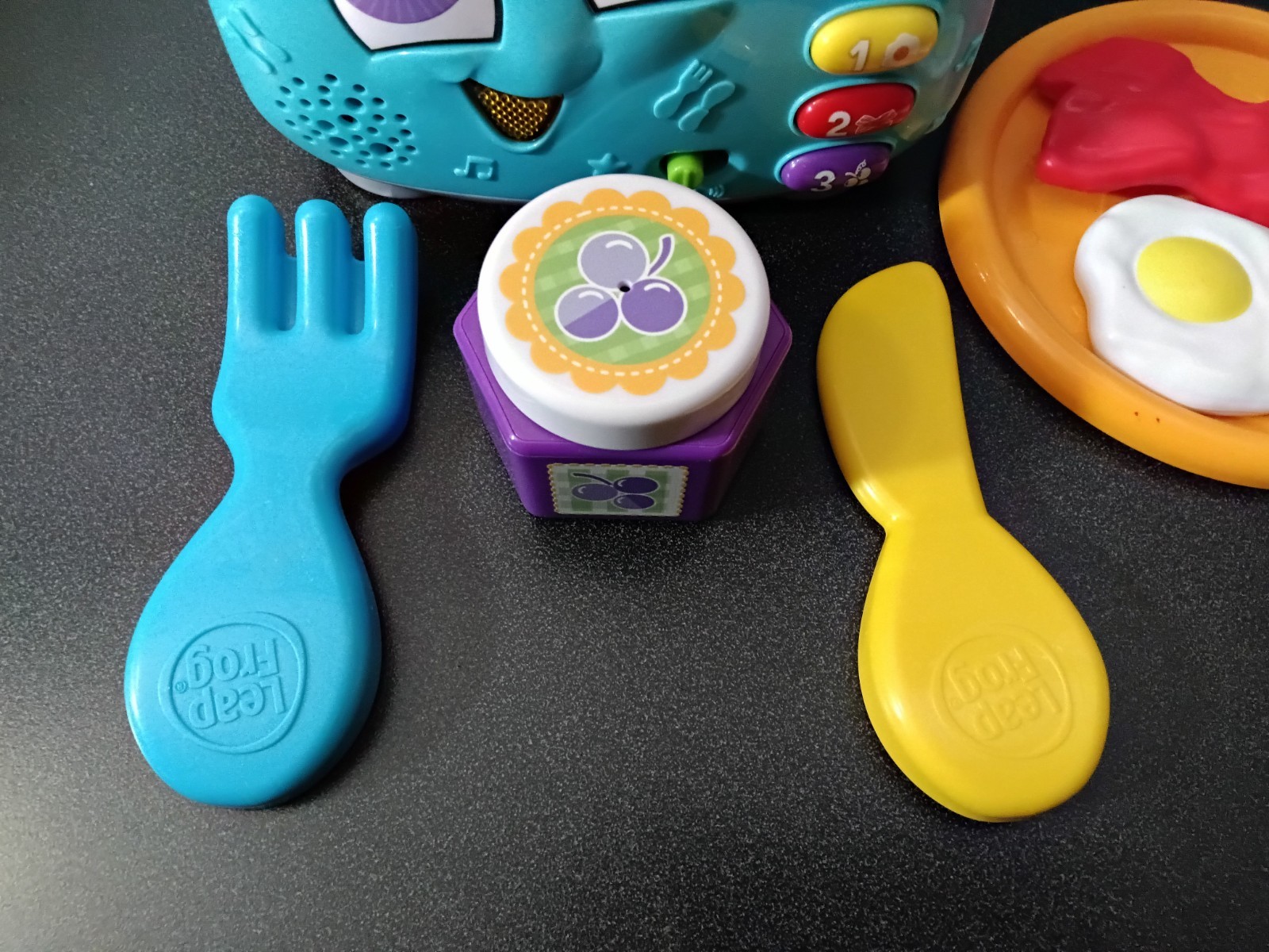 LeapFrog Yum-2-3 Toaster Playset