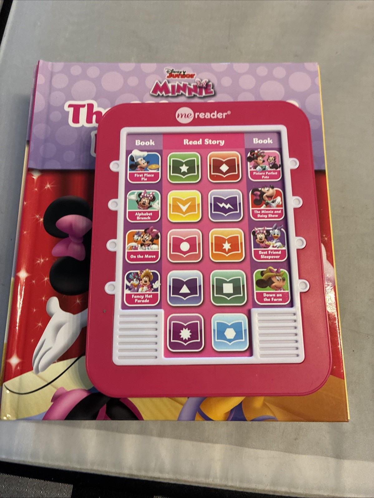 Disney Jr. Story Reader Me Reader plus Lot of 8 Books Minnie Mouse with e-reader