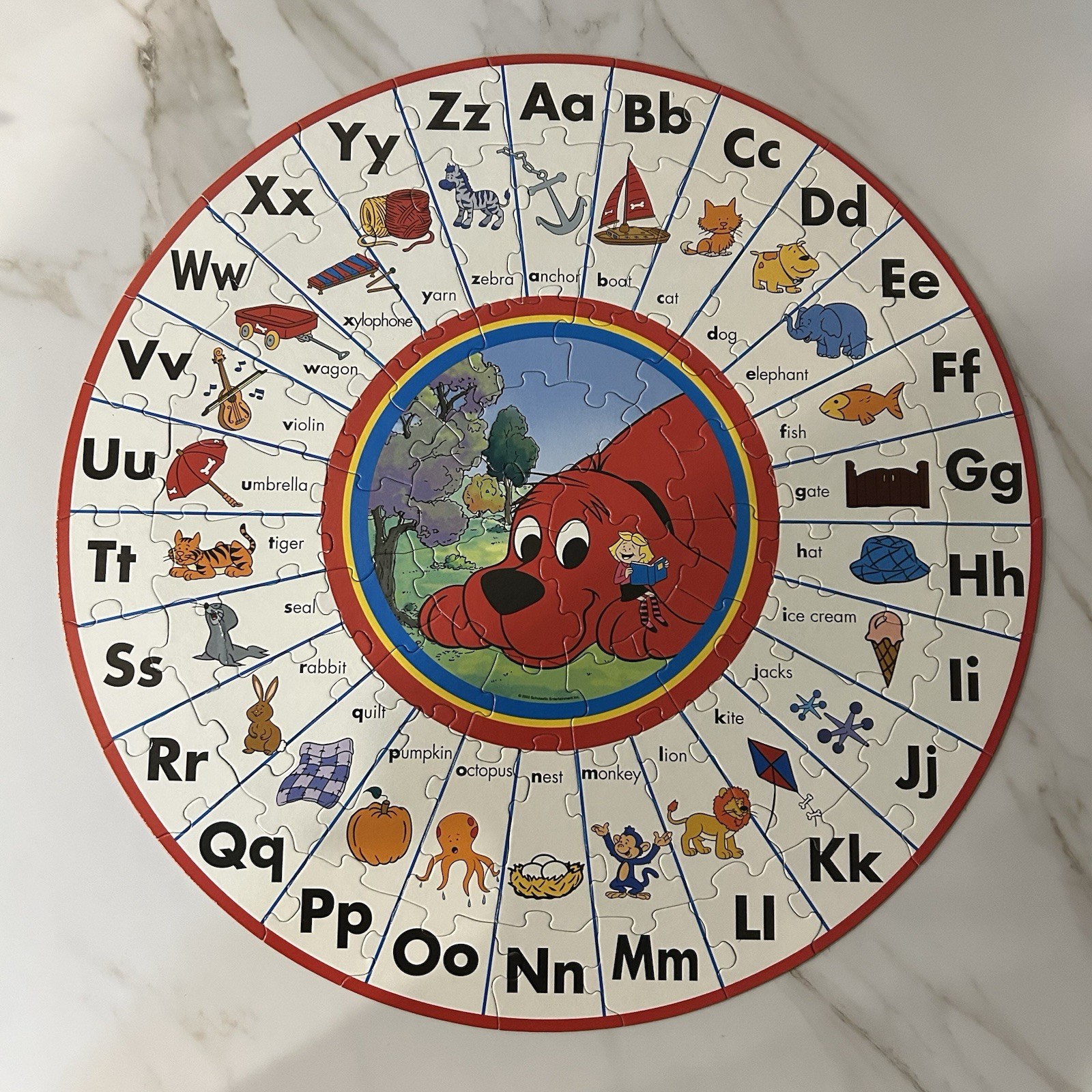 Round Puzzle Clifford Big Red Dog Learn Your ABCs 2003 Scholastic PBS ~ Complete