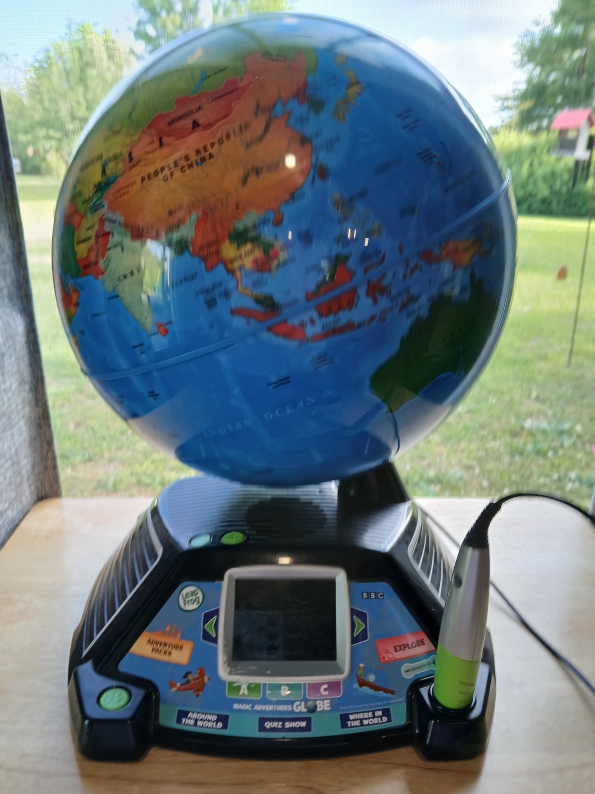 LeapFrog Magic Adventures Globe 2.8″ Video Screen BBC Videos Interactive Games