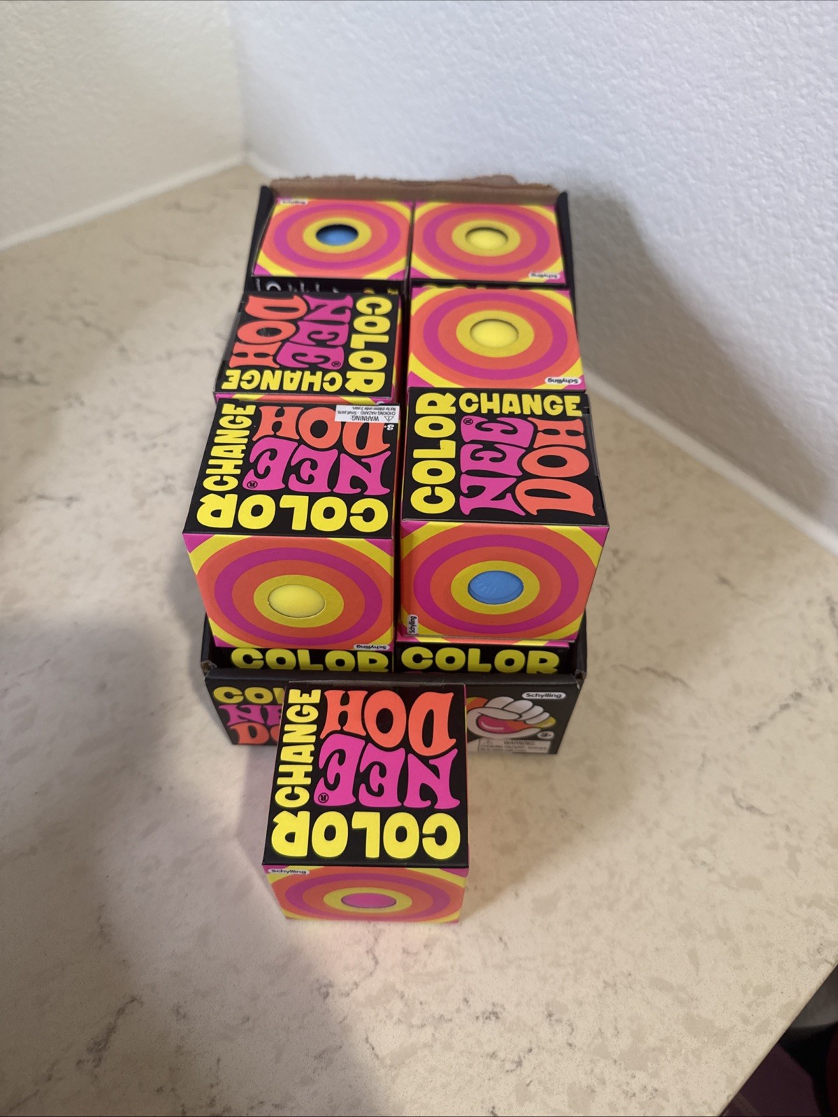 NeeDoh Color Change, Fast shipping, New And Sealed Box! Pick your color! Single