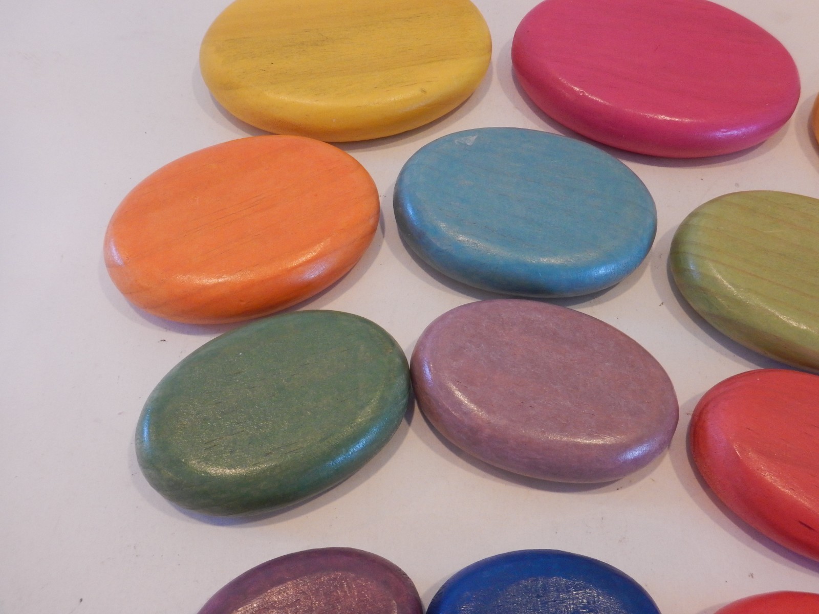 Lot of 15 WOOD Oval Shapes Colors Children Blocks ? Crafts Decor