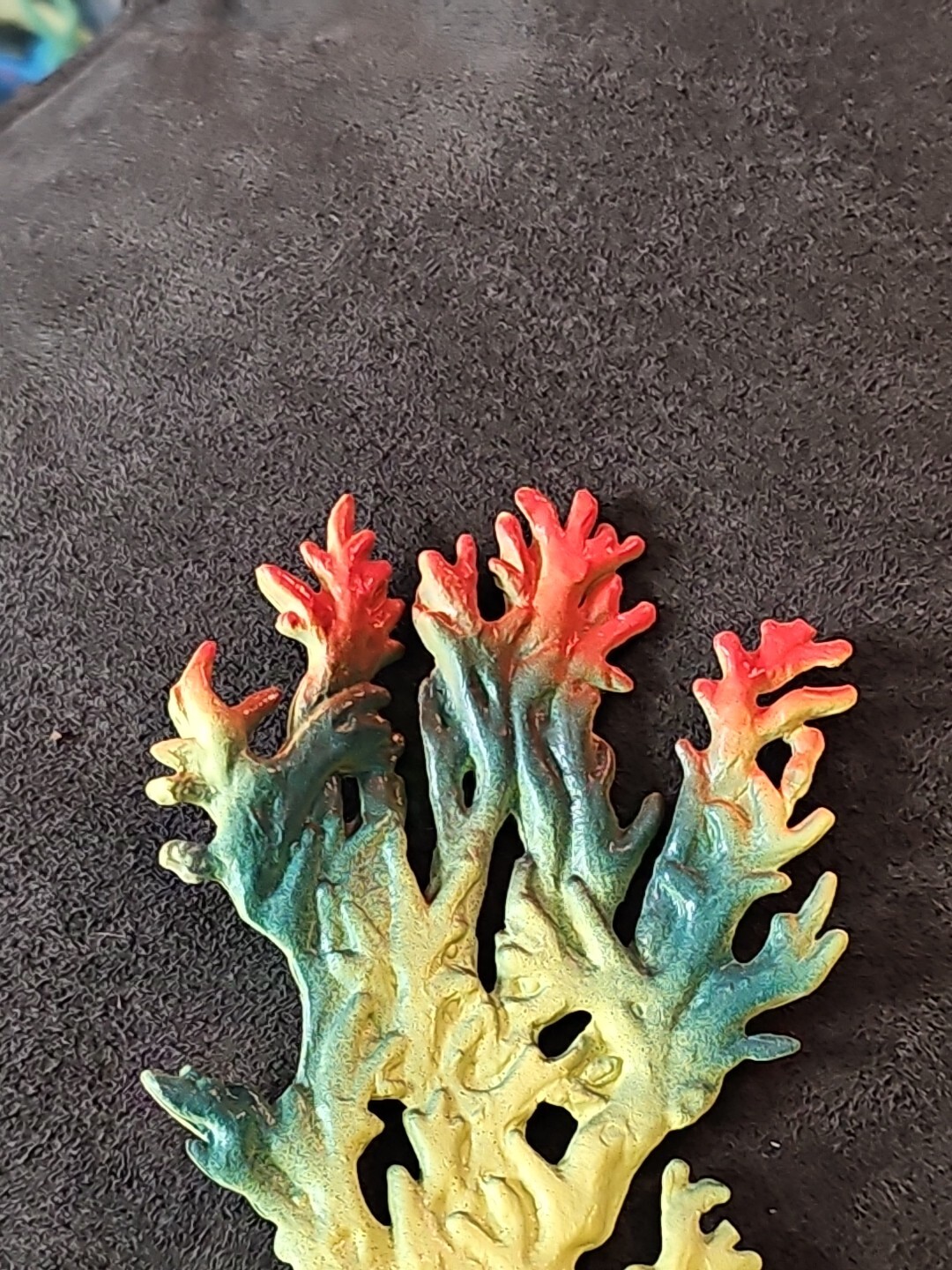 Unbranded Rubber Sea Life Plant Figure- Made In Berlin- 2.5 Inches W, 3.5 In T