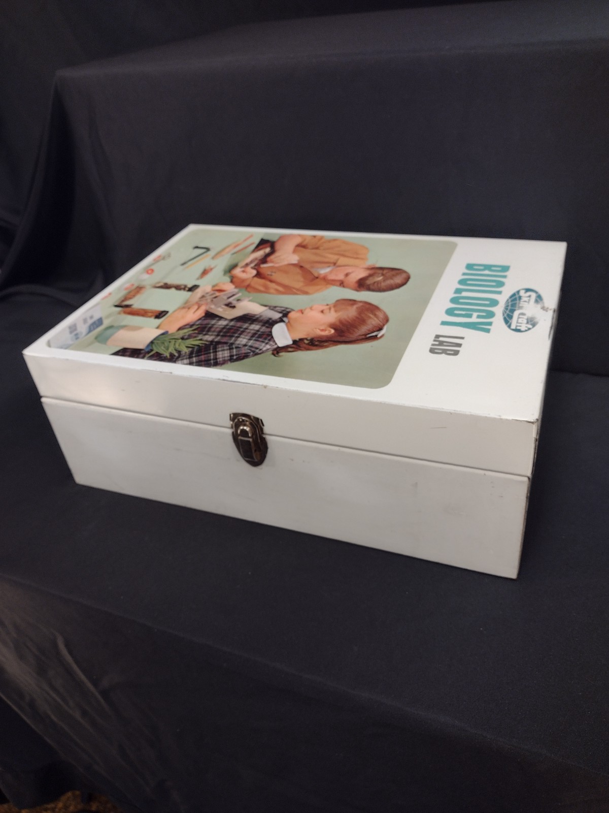 SkilCraft Biology Lab Set Metal Hinged Case Only. Excellent Lithography 1960’s