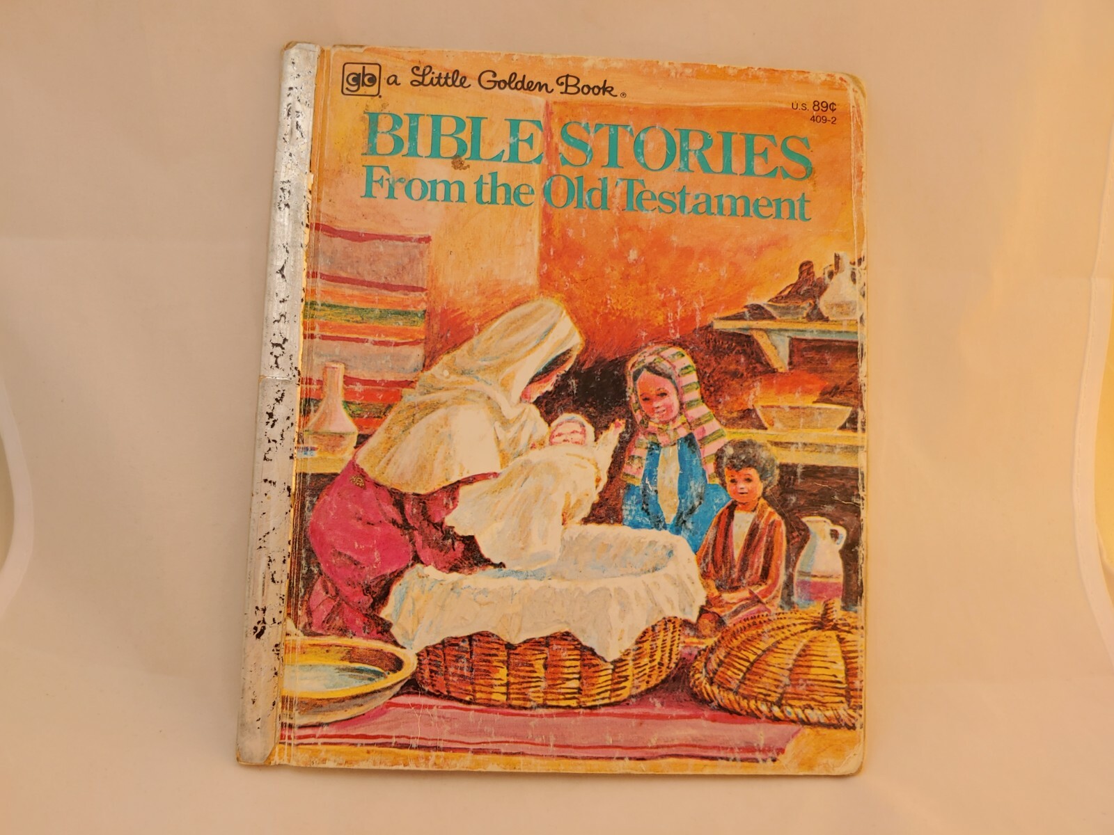 CHOOSE 1 LITTLE GOLDEN BOOK – Variety of books see description