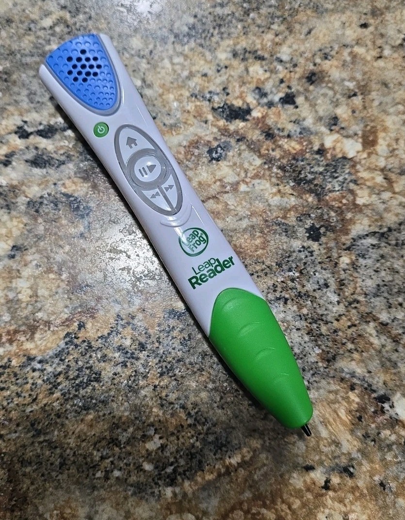 LeapFrog LeapReader System – Green Pen-10 Books