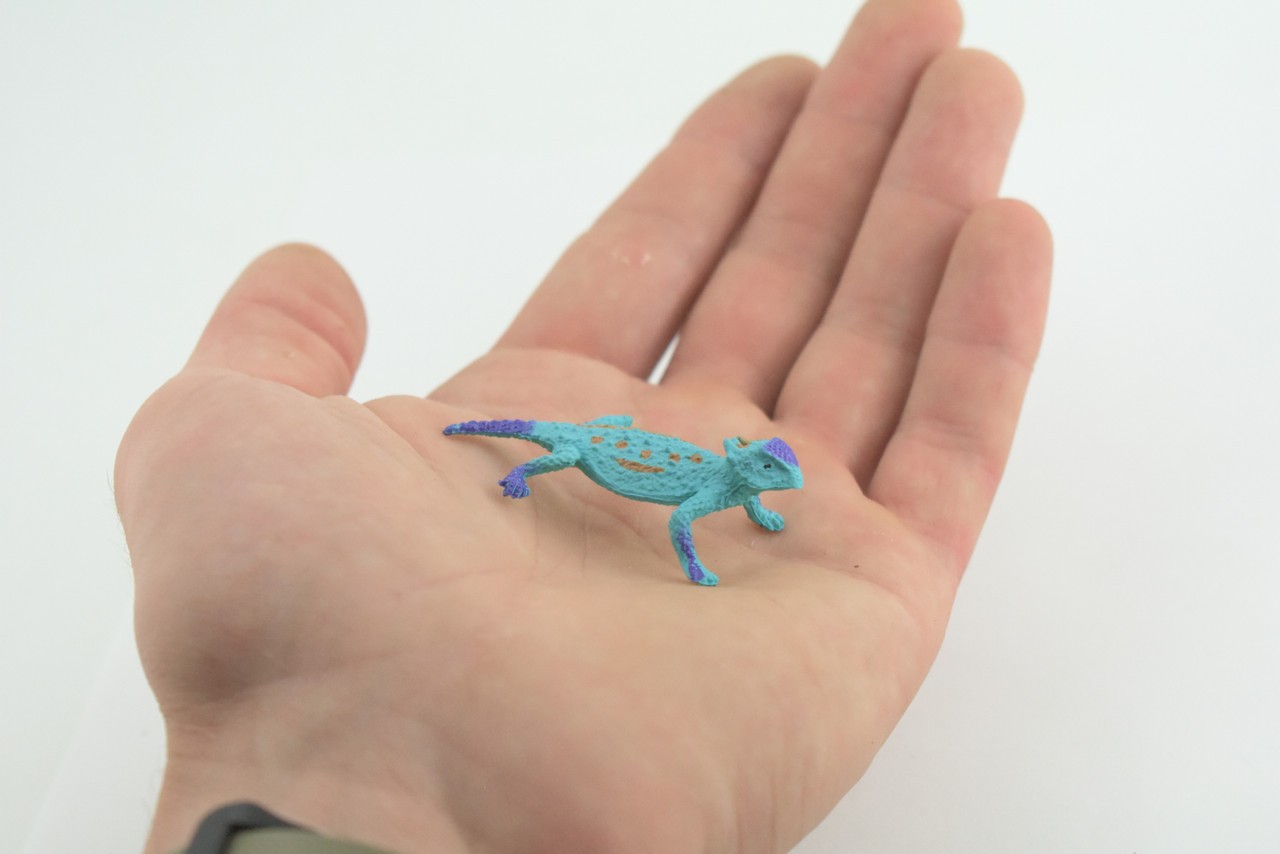 Toy Blue Horned Lizard, Horney Toad, Realistic Hand Painted Rubber, 2″ WR44 B197