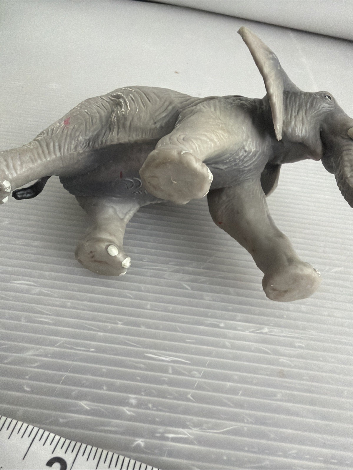 Safari Ltd African Elephant Figure 1996 grey large 7 x 4 inches