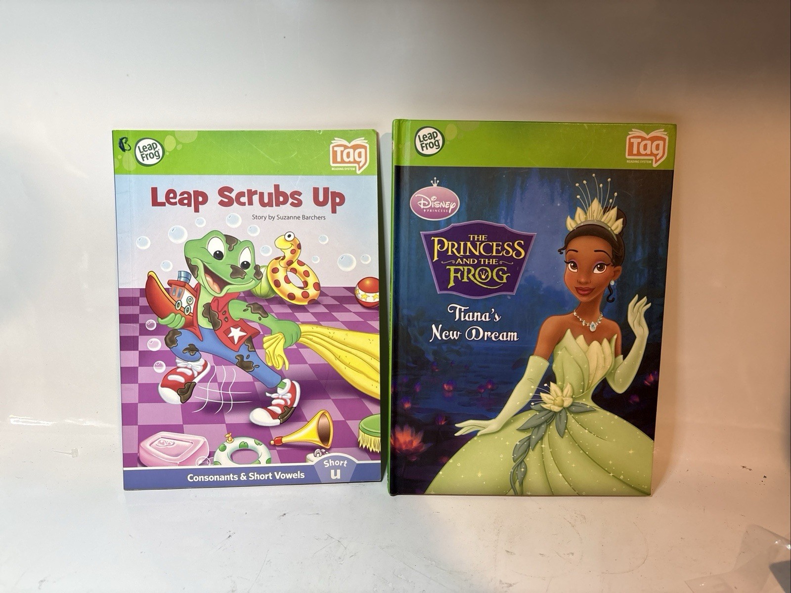 Leap Frog The Princess and the Frog Tiana’s New Dream & Leap scrubs Up Lot Of 2