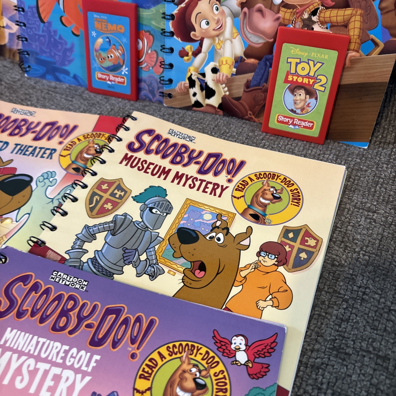 Story Reader Books and Cartridges (7 Books & 5 Carts) Disney, Scooby READ!!