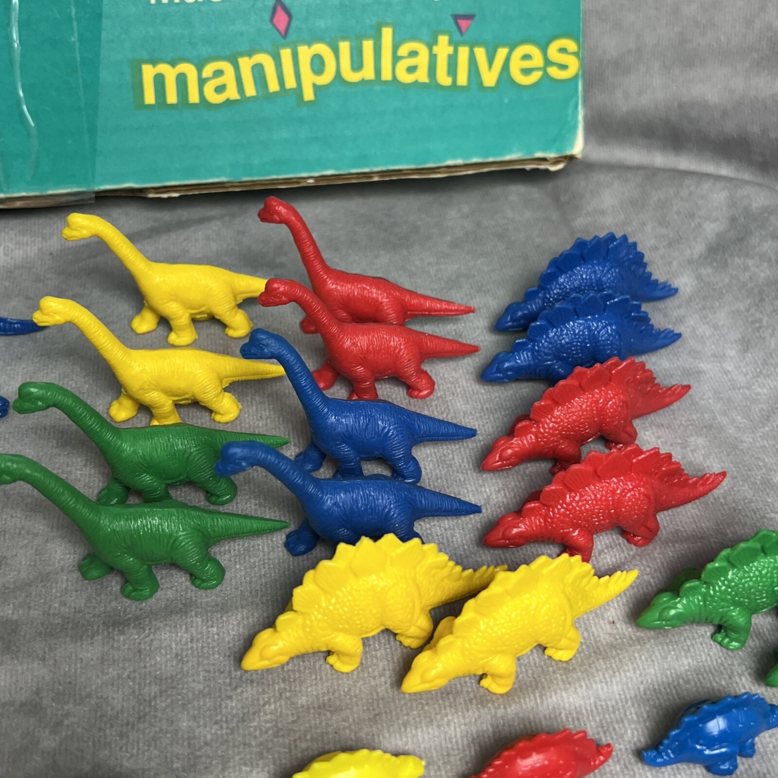 Macmillan Early Skills Dinosaur Counters Manipulative Ages 4 & Up Vtg B14