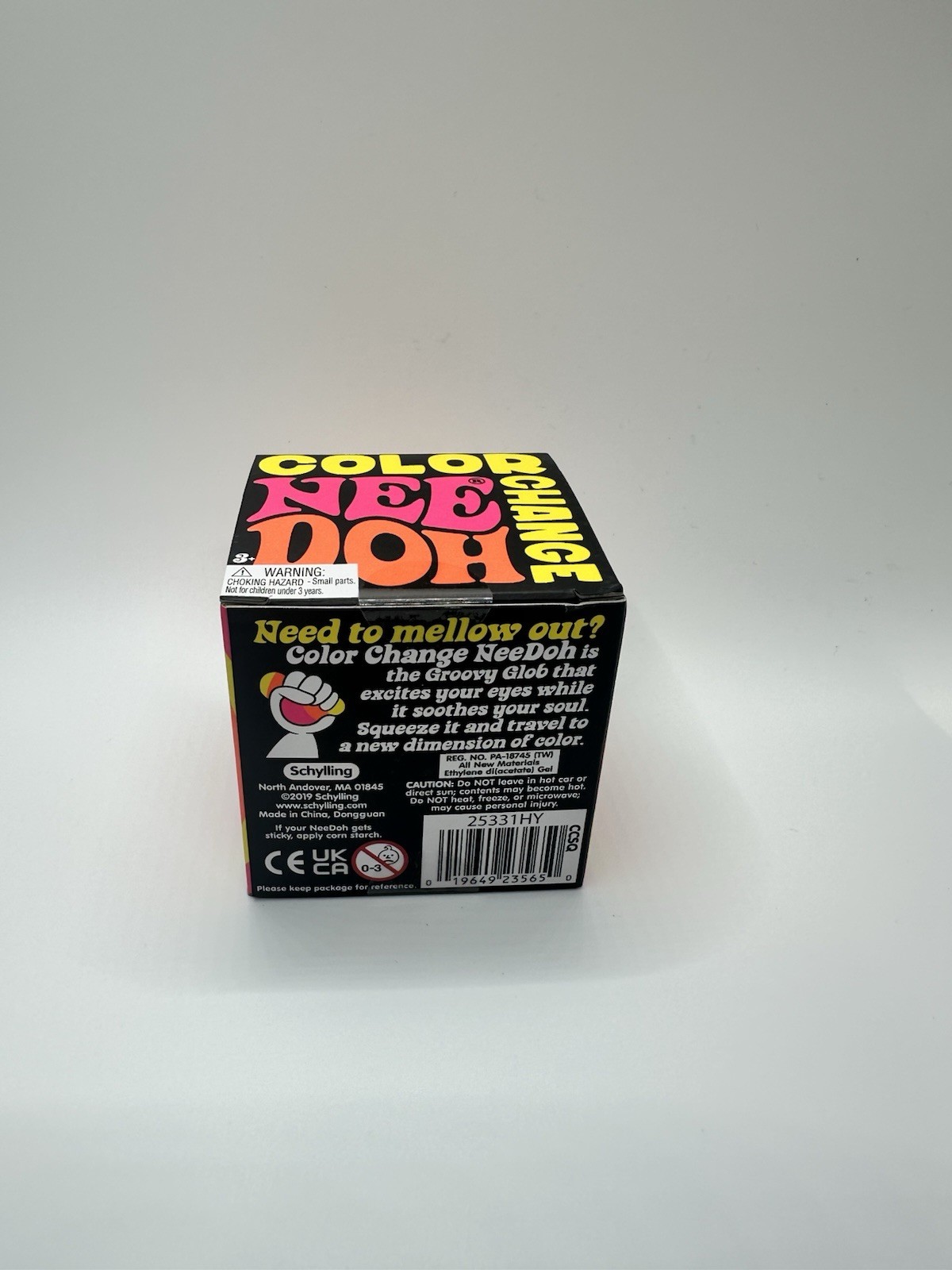Schylling NEEDOH COLOR CHANGING BALL Yellow Squish Squeeze New Sealed