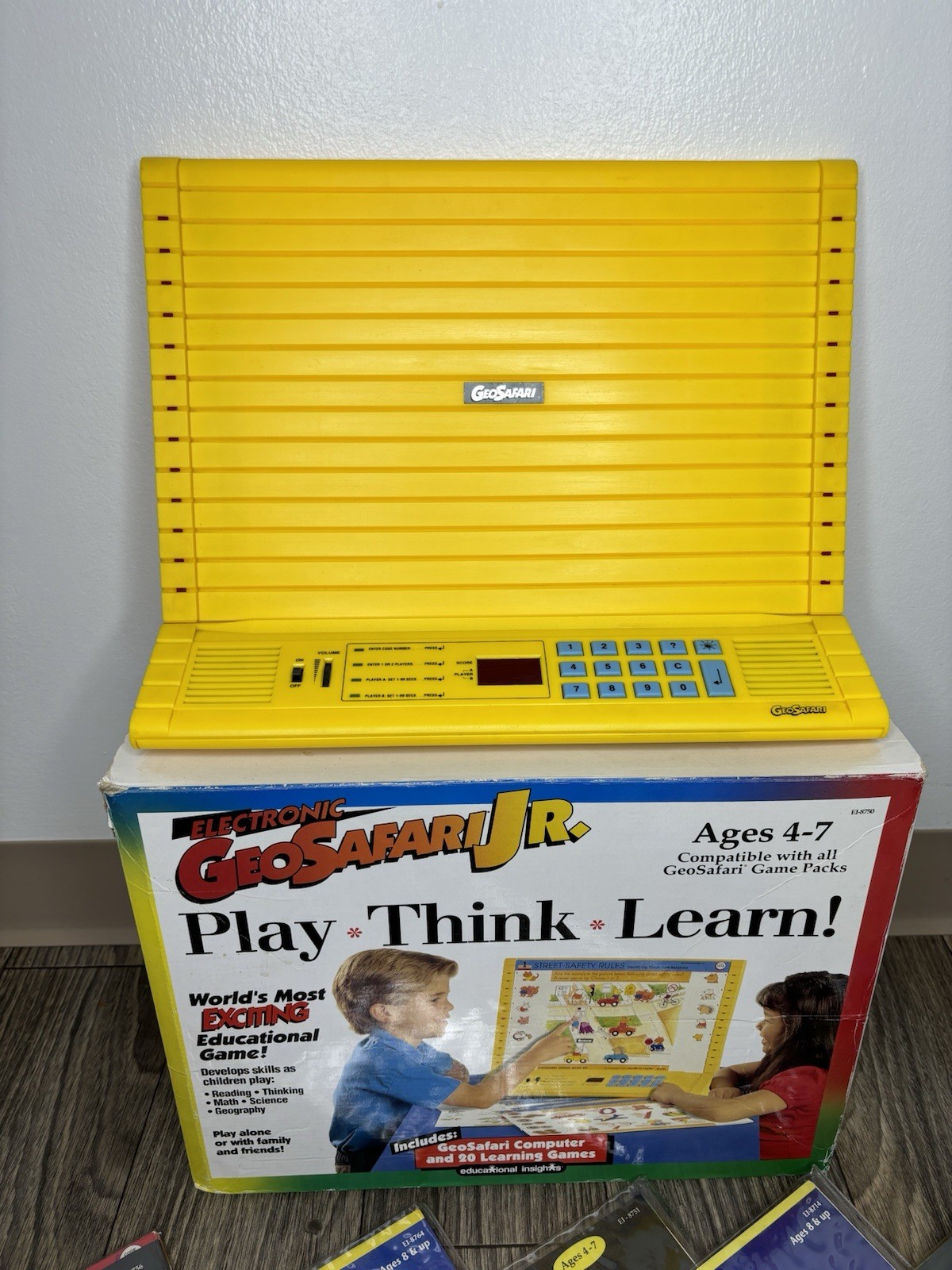 Vintage GeoSafari Jr EI-8855 Electronic Learning Game Unit And Cards Tested