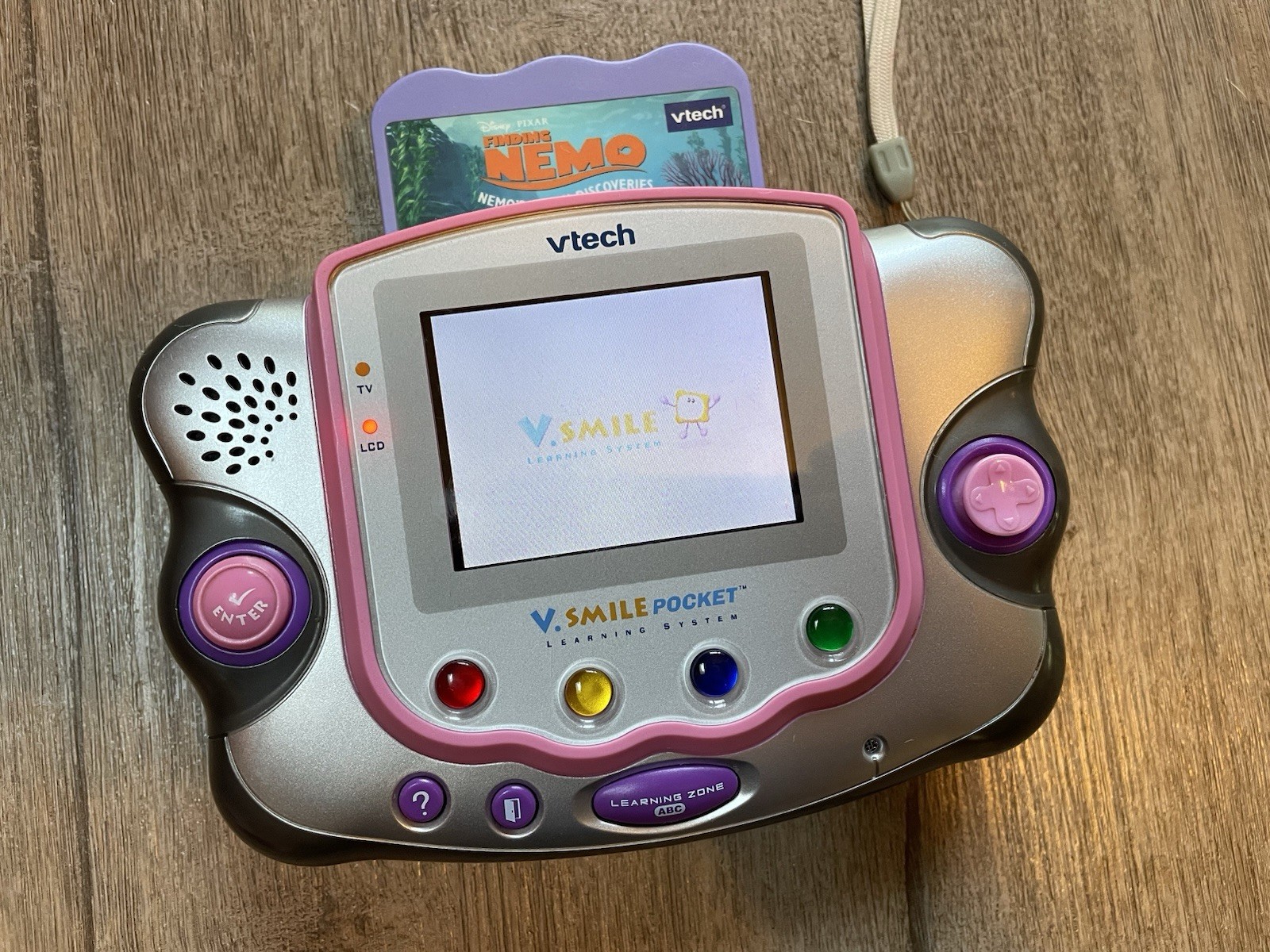 Vtech V.smile POCKET System TESTED WORKING 5 Game Cartridges NEMO SHREK BOB CARS