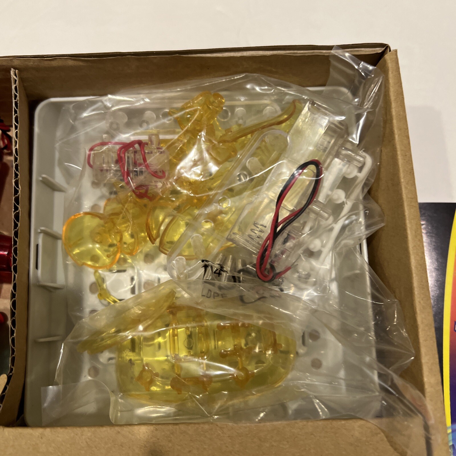 MOSTLY NEW Connex Amazing Jumbo Connect N Learn Circuit Set. Model ES248.