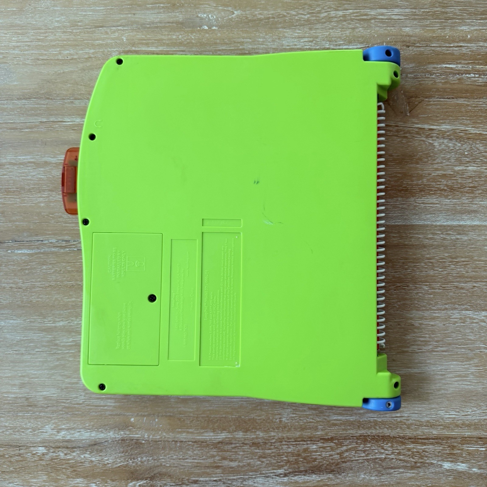 Leap Frog LeapPad Learning System Model 57-000-01 Book & Cartridge Geography Pro