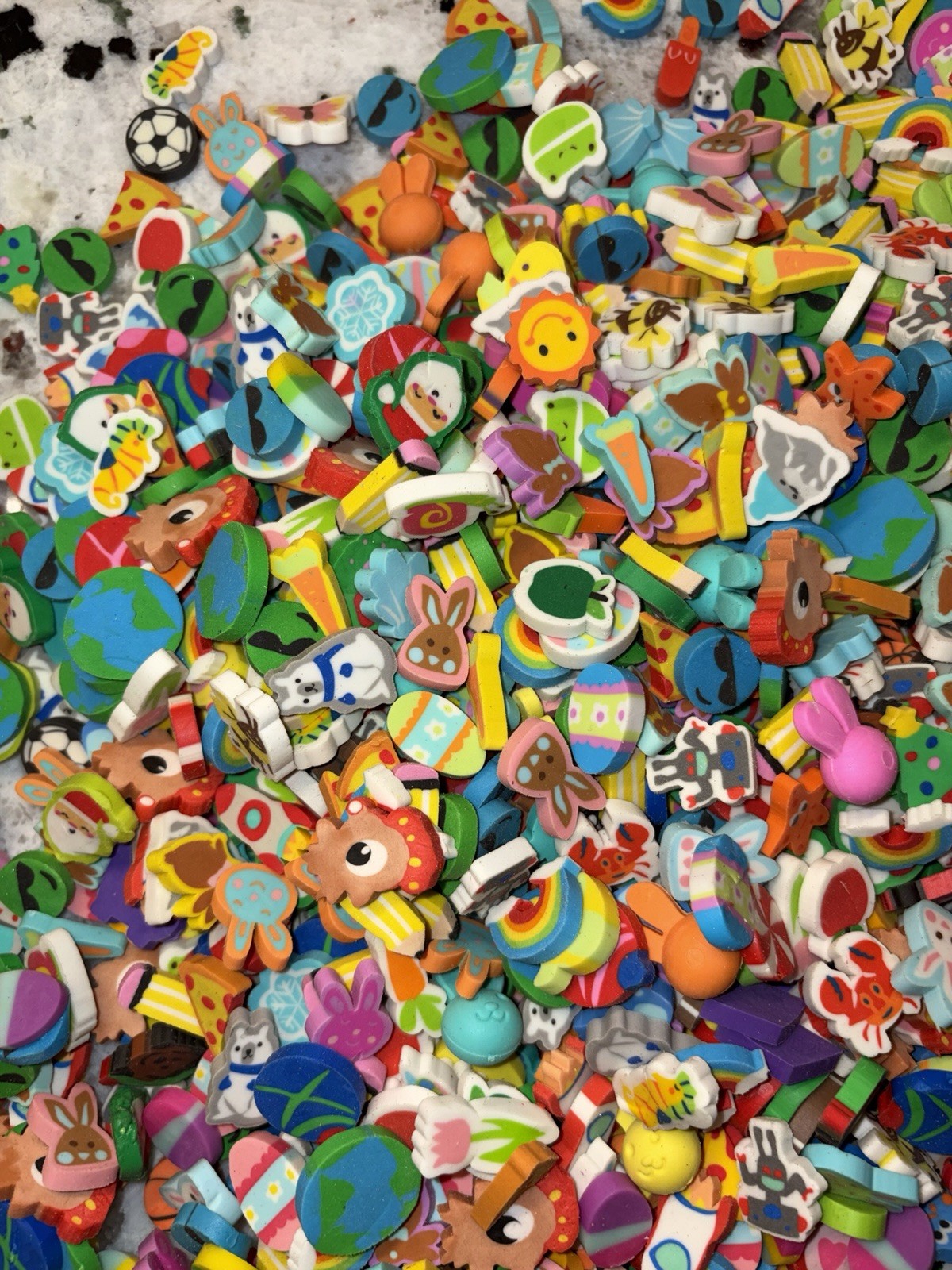 Huge Lot 1000+Colorful Mini Erasers STEM Kids Variety