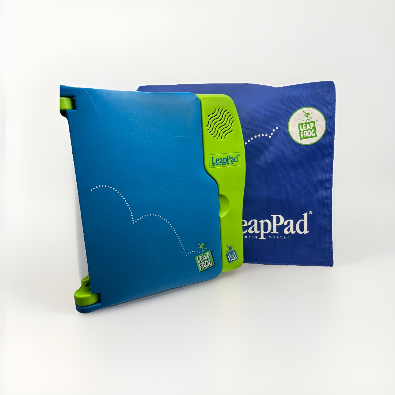 VINTAGE LeapFrog LeapPad Learning System bundle 9 Books 8 Cartridges Backpack CA