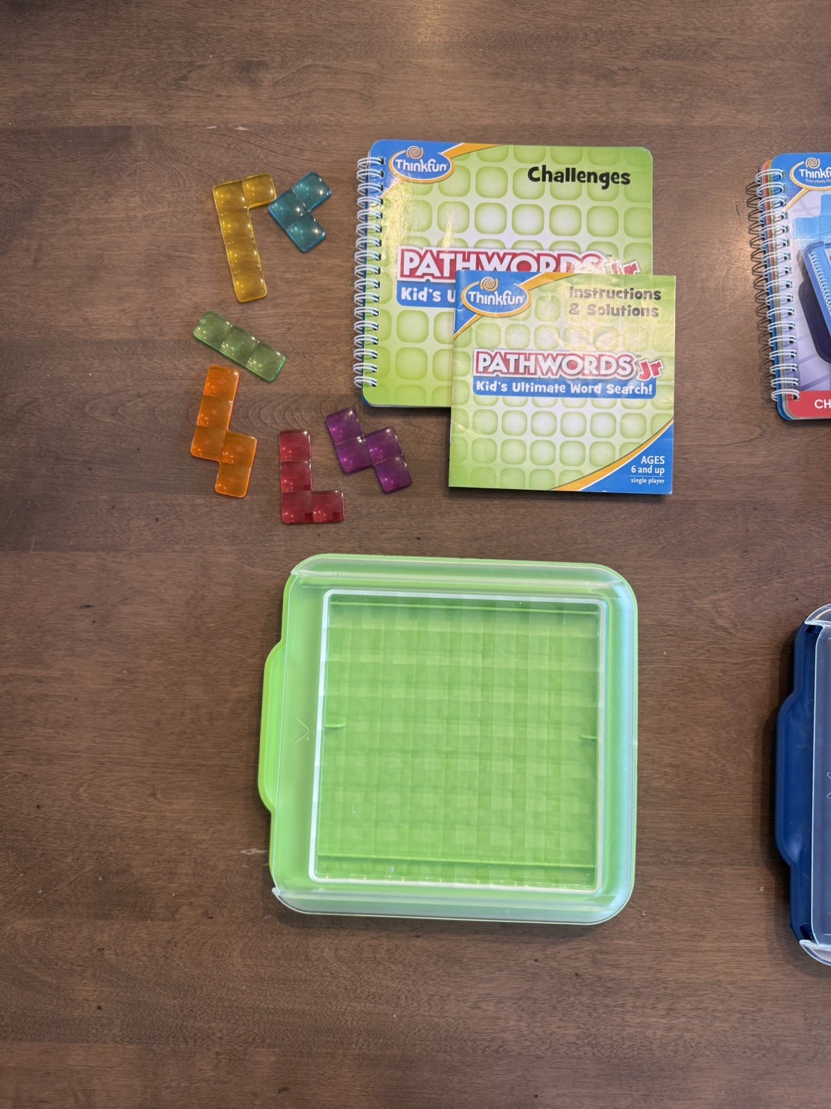 Lot 2 ThinkFun Pathwords & Jr game Word search challenges Spelling Educational