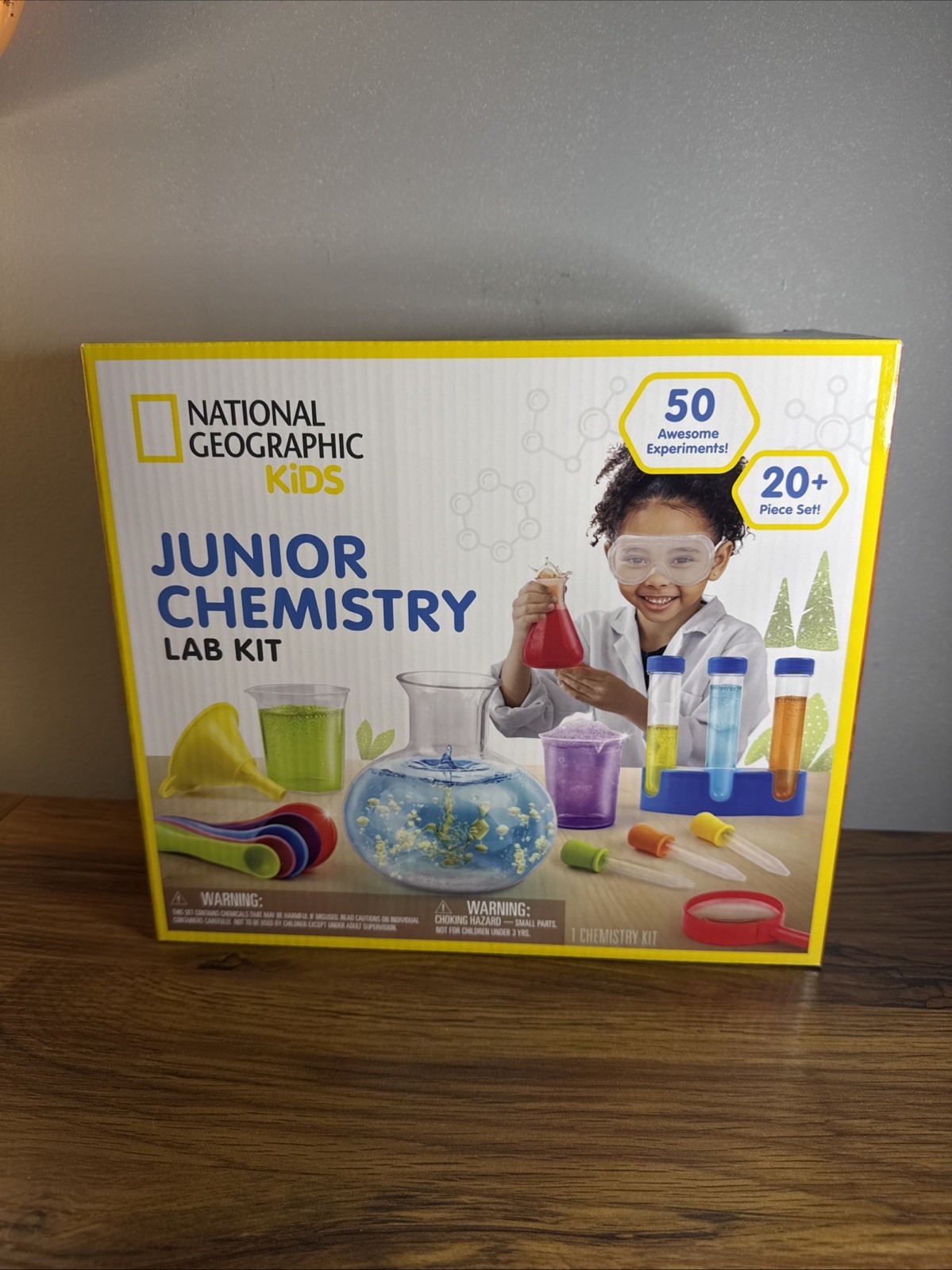 National Geographic Junior Chemistry Set – Complete Early Learning Lab Kit wi…