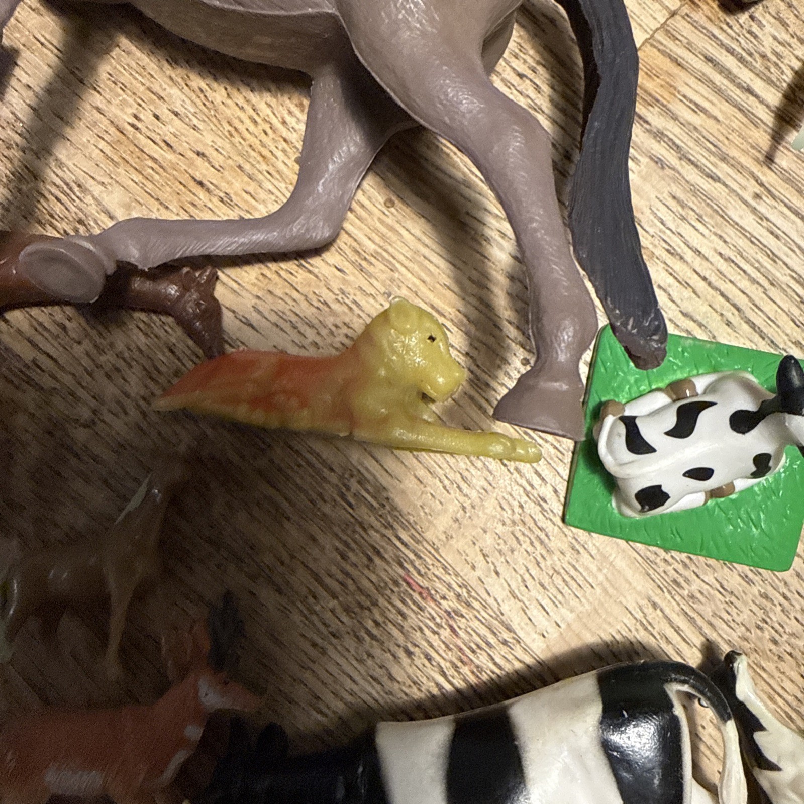 Lot Of 30+ Plastic/rubber Farm Animal/dinosaur Toys Figures