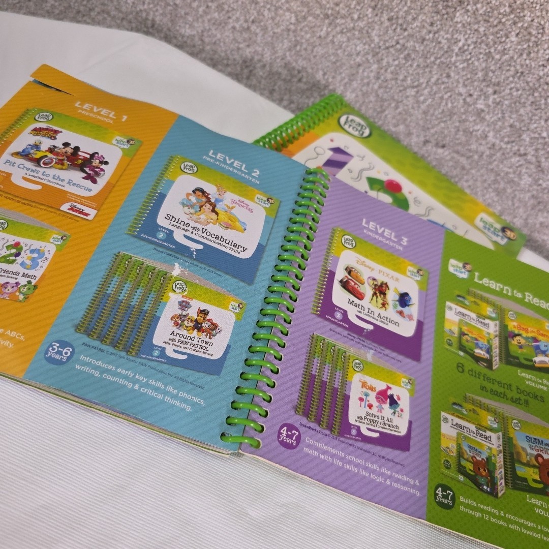 LeapFrog Leap Start 3D Interactive Learning System Includes 2 Book- Tested