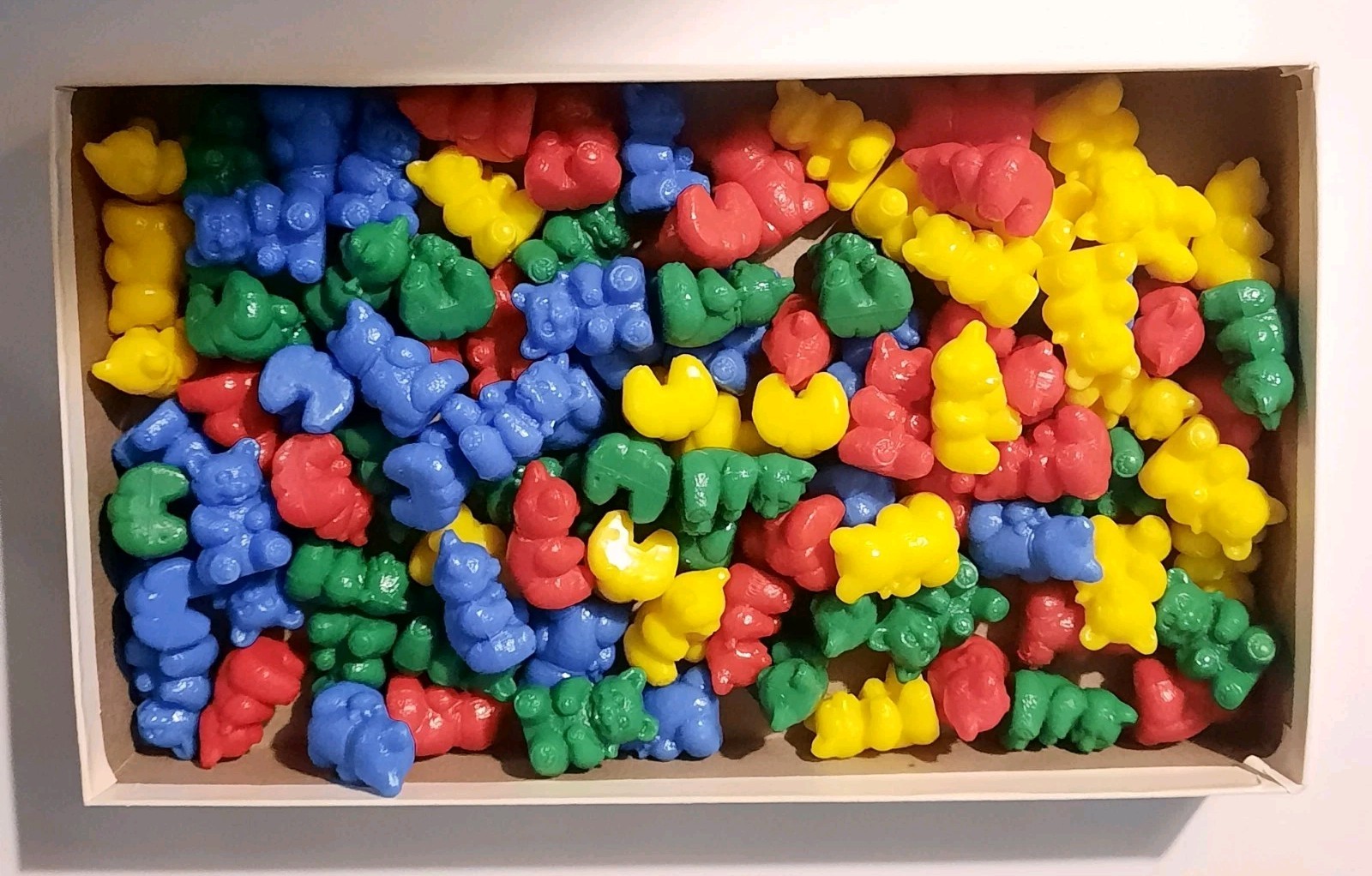 Vintage Teddy Bear Counters 100 Plastic Pieces 1978 Milton Bradley