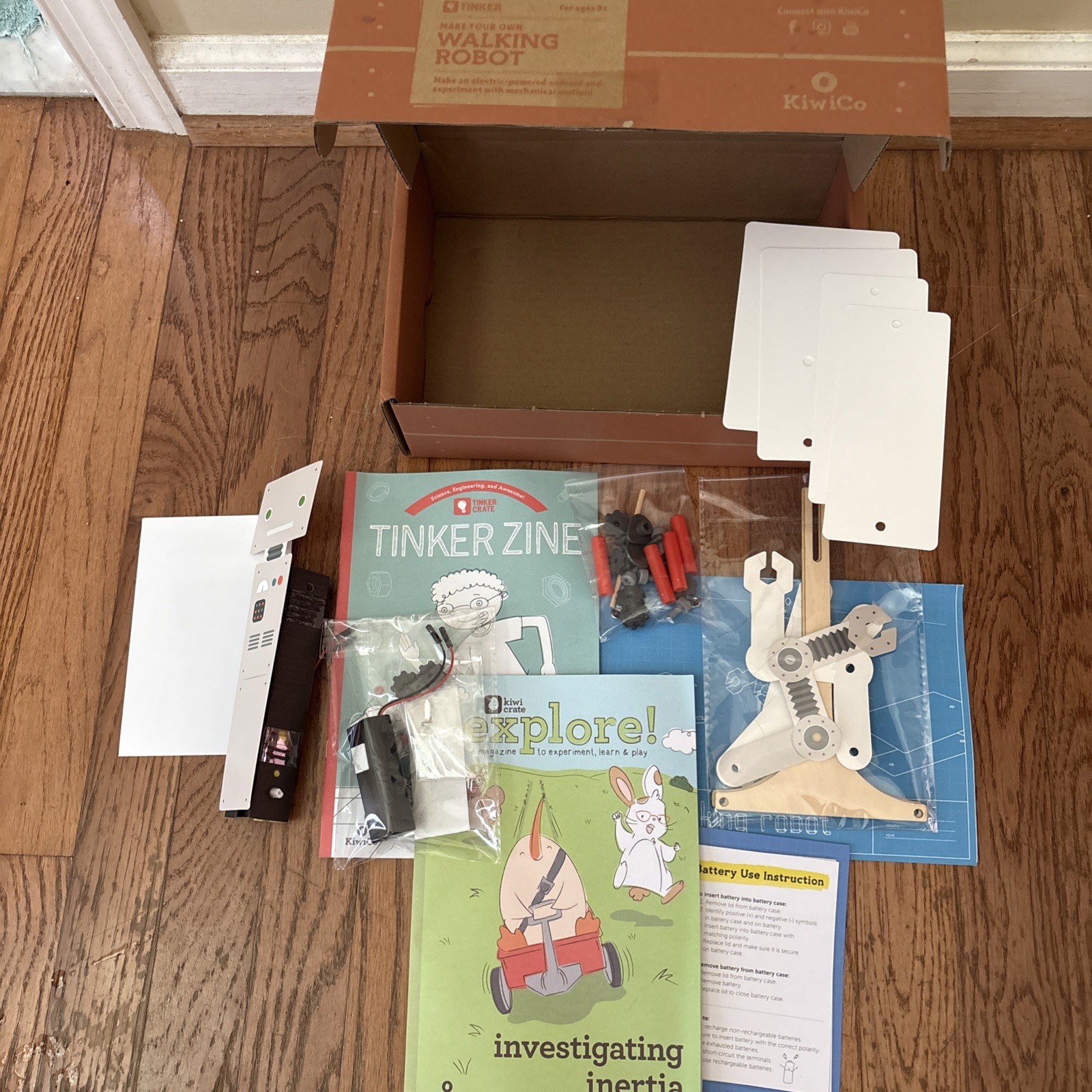 Kiwi Co Tinker Crate Make Your Own Walking Robot Kids Ages 9+ PARTS – PLS READ