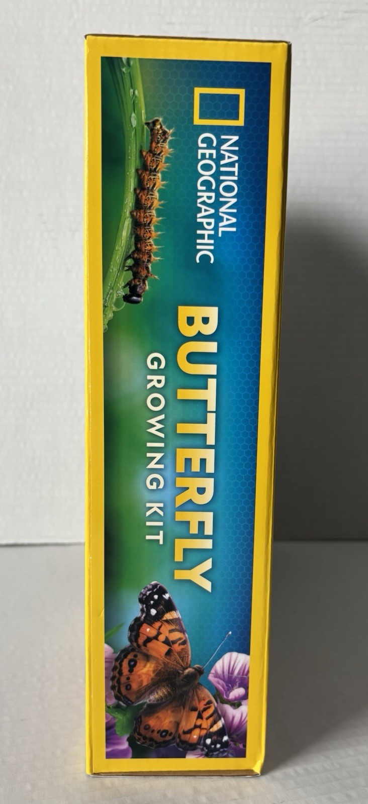 NATIONAL GEOGRAPHIC Butterfly Growing Kit Voucher for 5 Live Caterpillars STEM