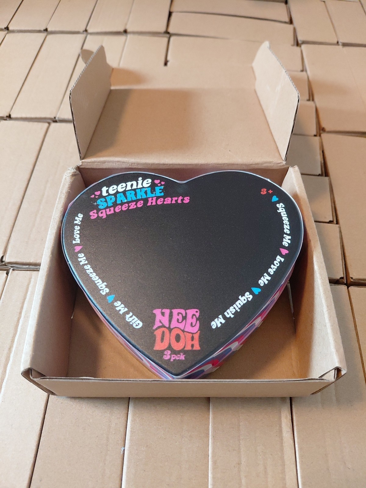 Unbranded NeeDoh Teenie SPARKLE Squeeze Hearts 3 Pack Pink Purple & Blue