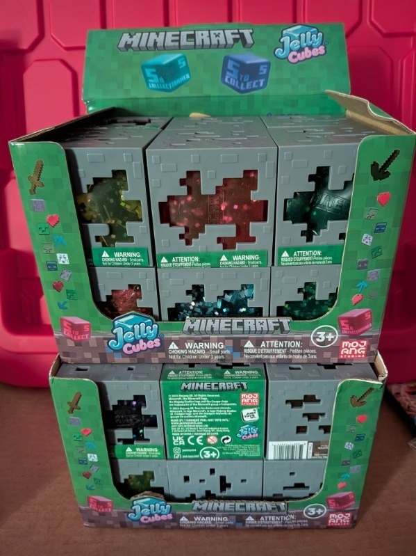 Lot of 23 Minecraft Jelly Cubes with Display Boxes