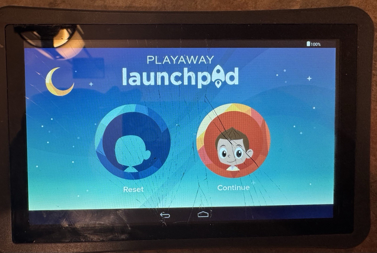Playaway Launchpad Kids Tablet “Parade of Sounds!” Ages 3+ Orange Cracked screen