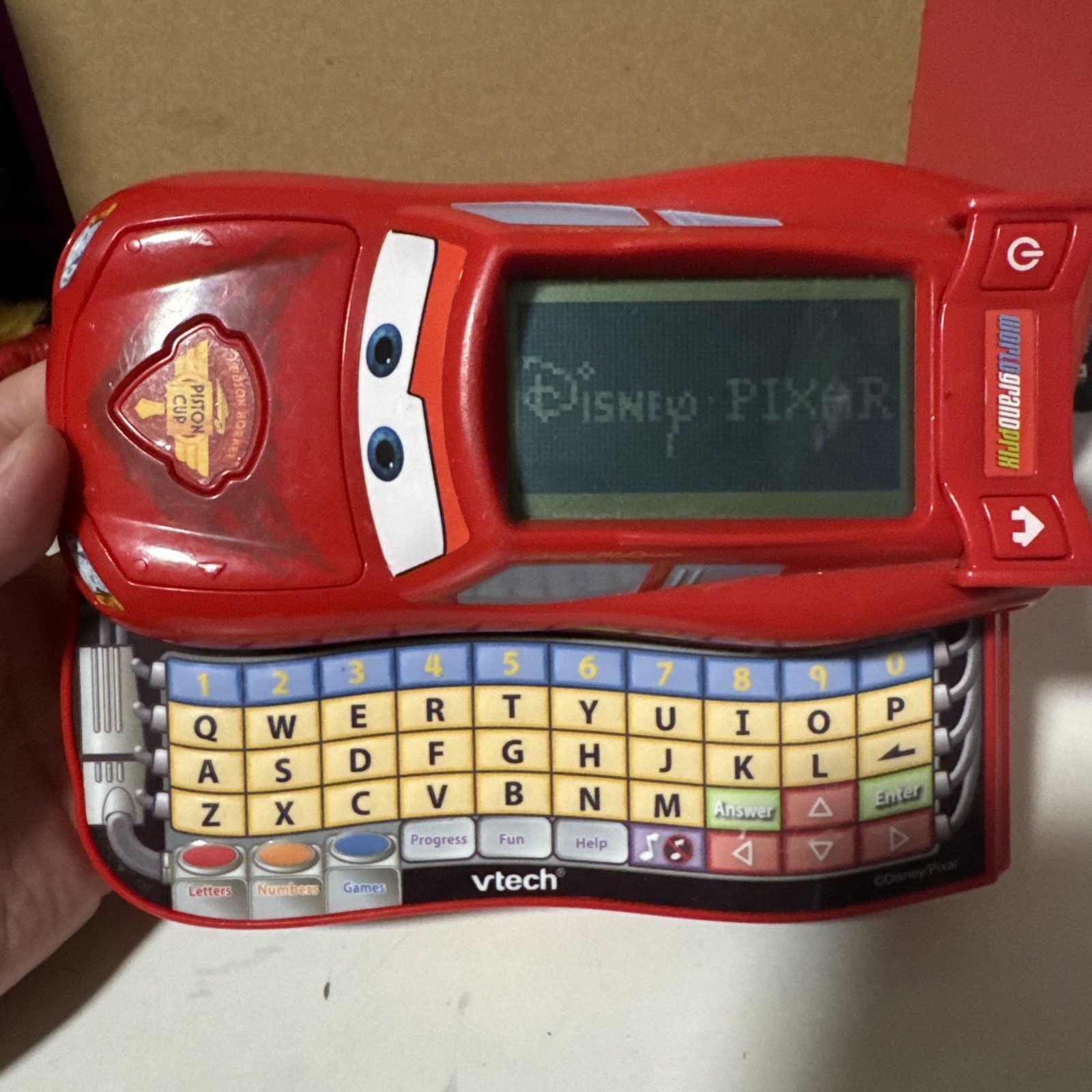 VTech Disney Pixar Cars 2 Lightning McQueen Learn & Go Handheld Console WORKS!