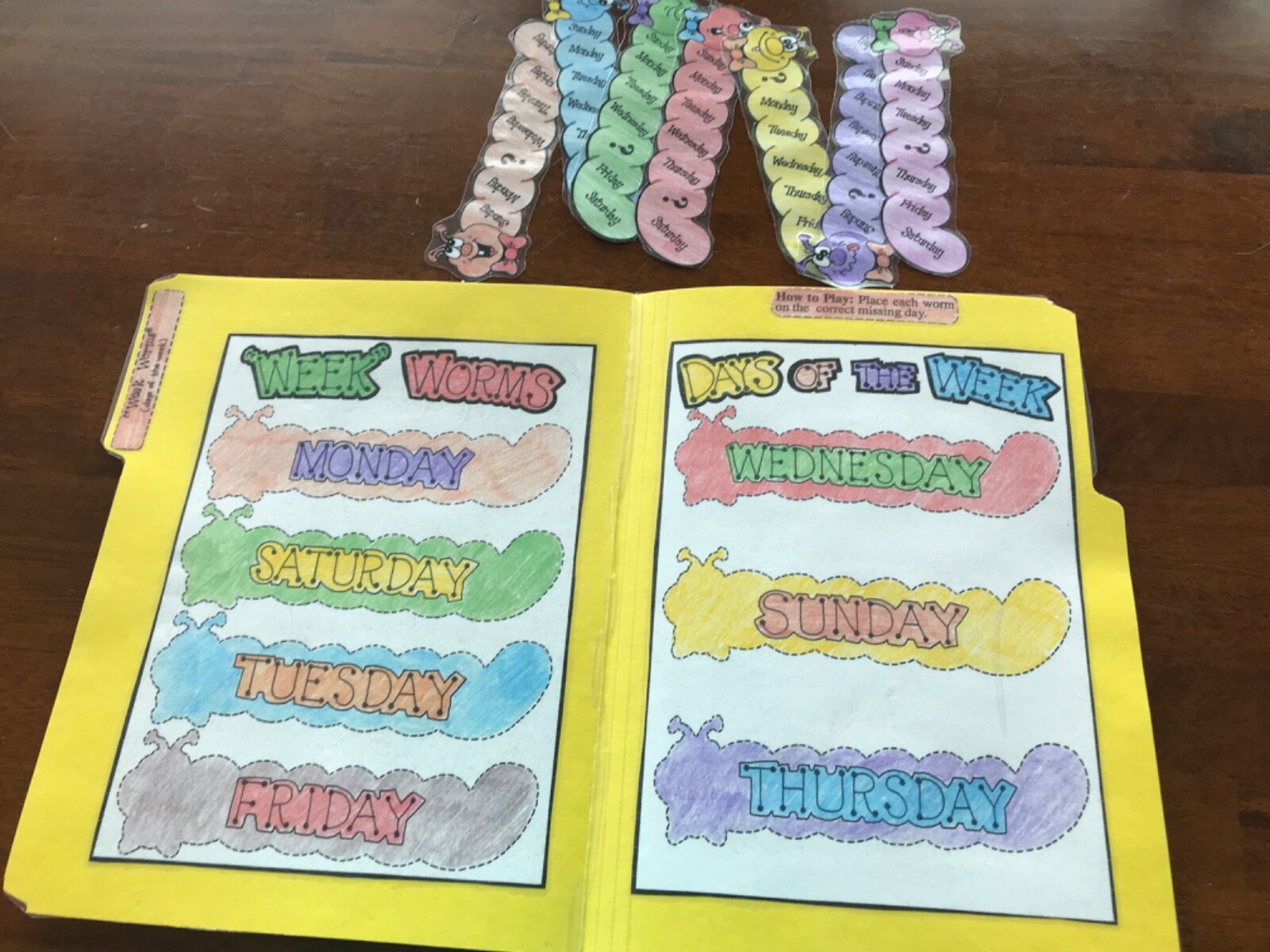 Week Worms! Days of the week Social Studies grades k-4 file folder game