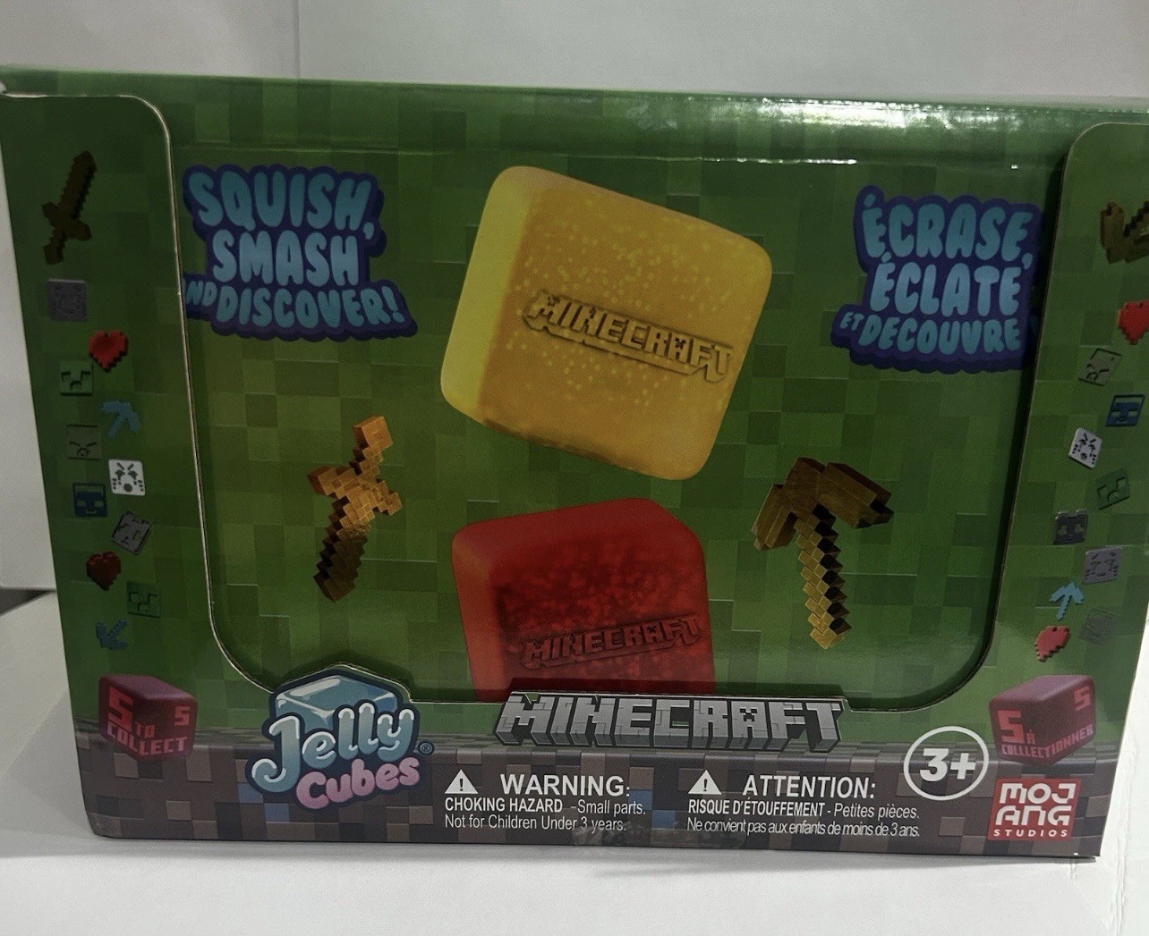 Minecraft Jelly Cubes with Display Case Lot Of 12