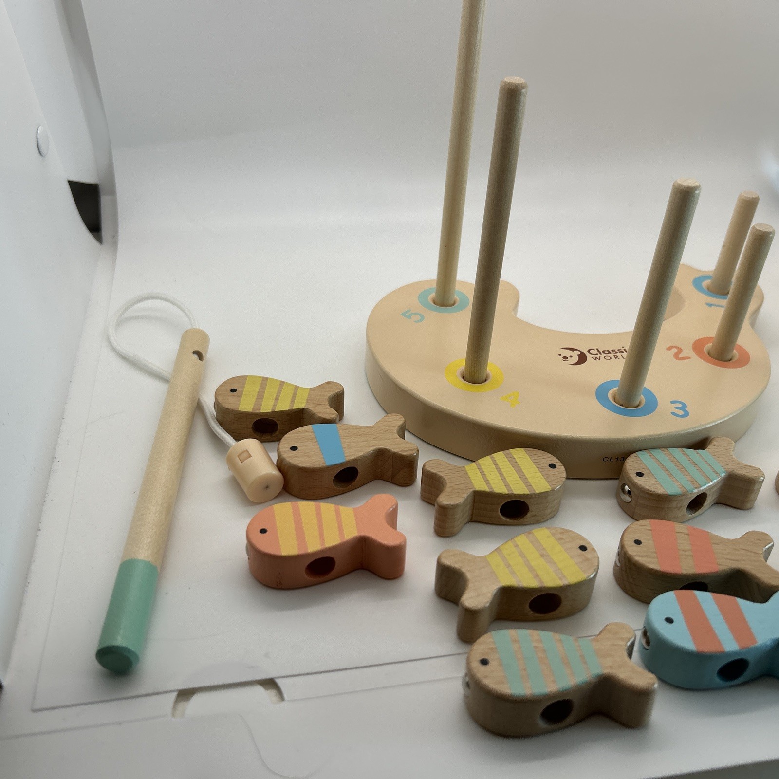 Classic World Toys – Wooden Magnetic Fishing Game Counting