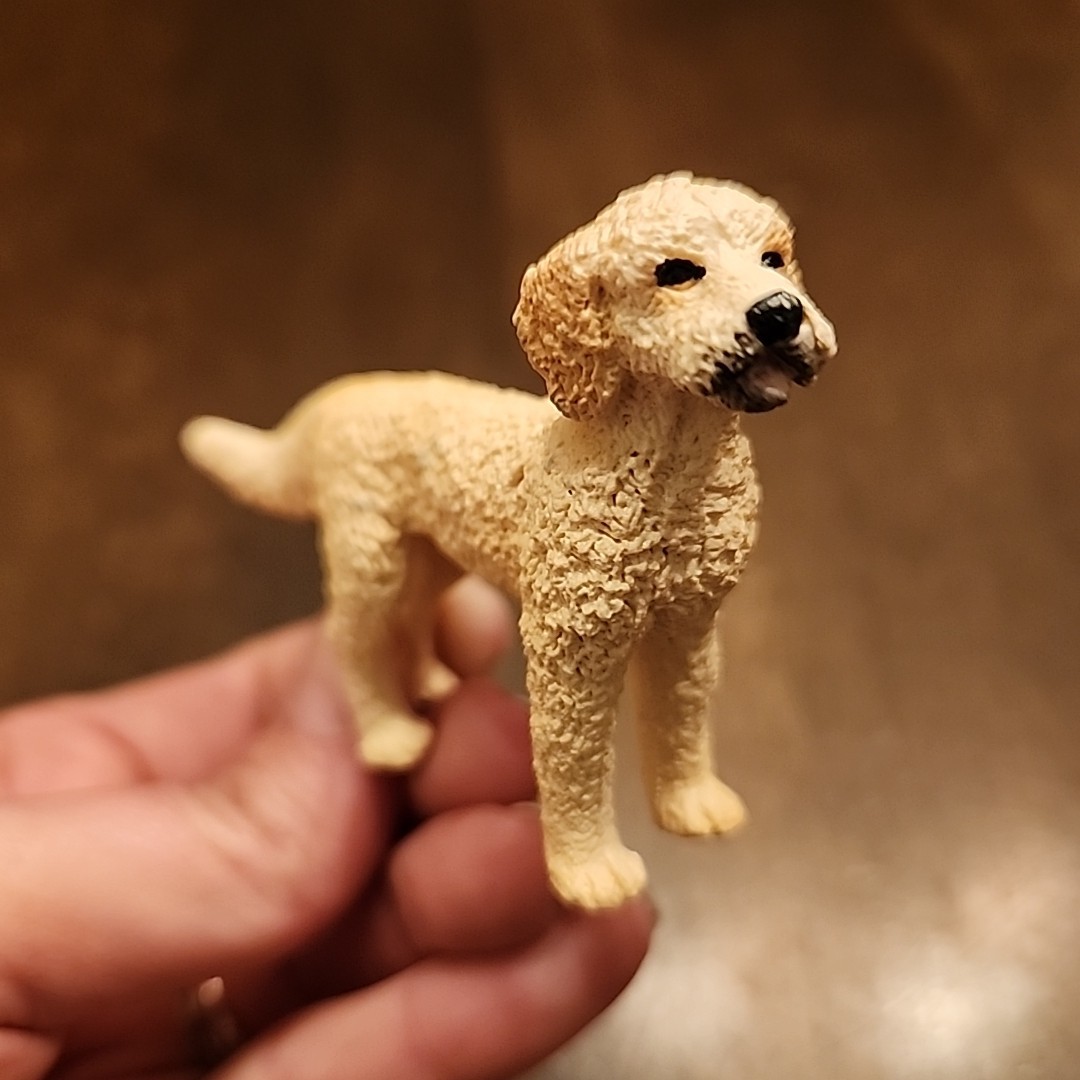 Schleich Goldendoodle Figure White Pet Dog Farm Animal Figurine 3.5″ 2021
