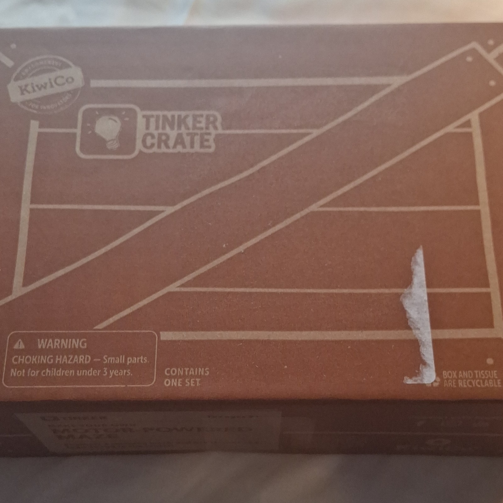 KiwiCo Make Your Own Motor-Powered Maze Kit Ages 9+ 8-11 Years Tinker Crate