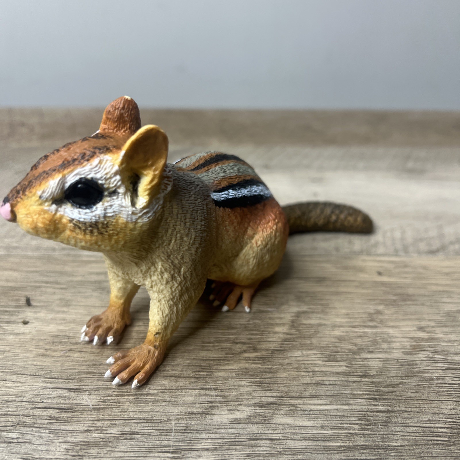 Safari Ltd 2012 Eastern Chipmunk Baby Incredible Creatures Rubber Figure