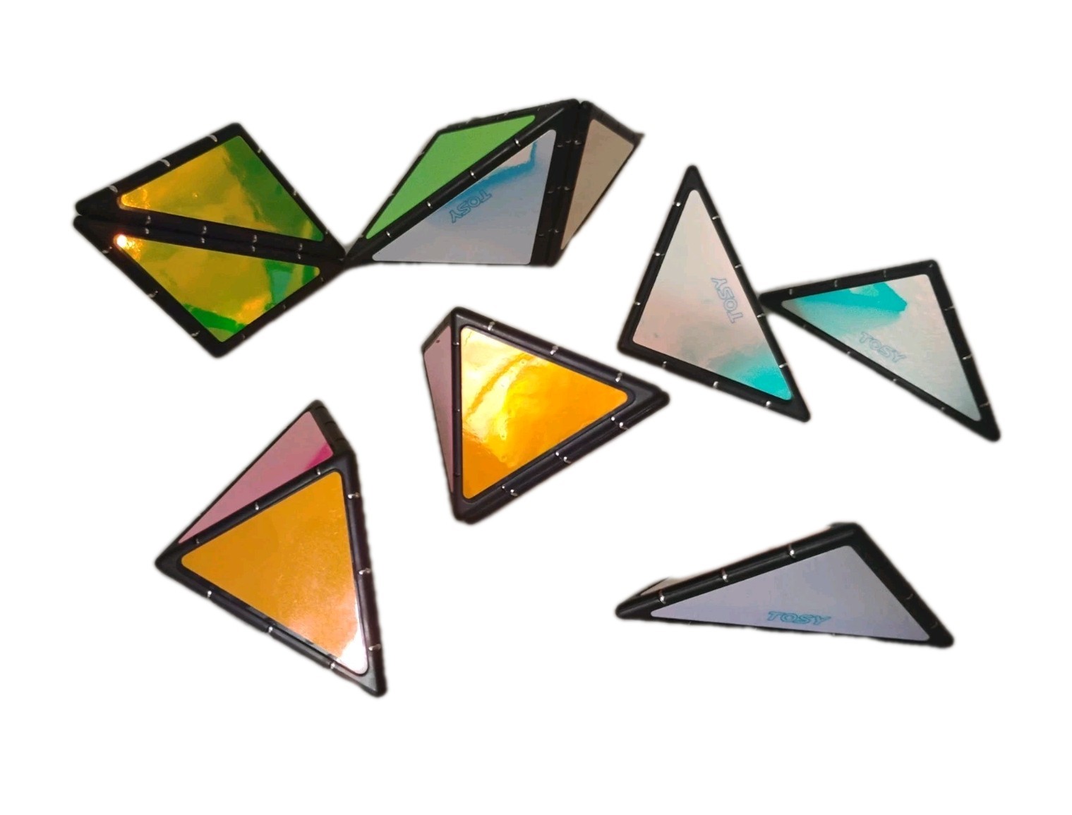 TOSY Magnet Pyramid Glow – 1 Cube Transforms into 1 Billion Shapes OPEN BOX
