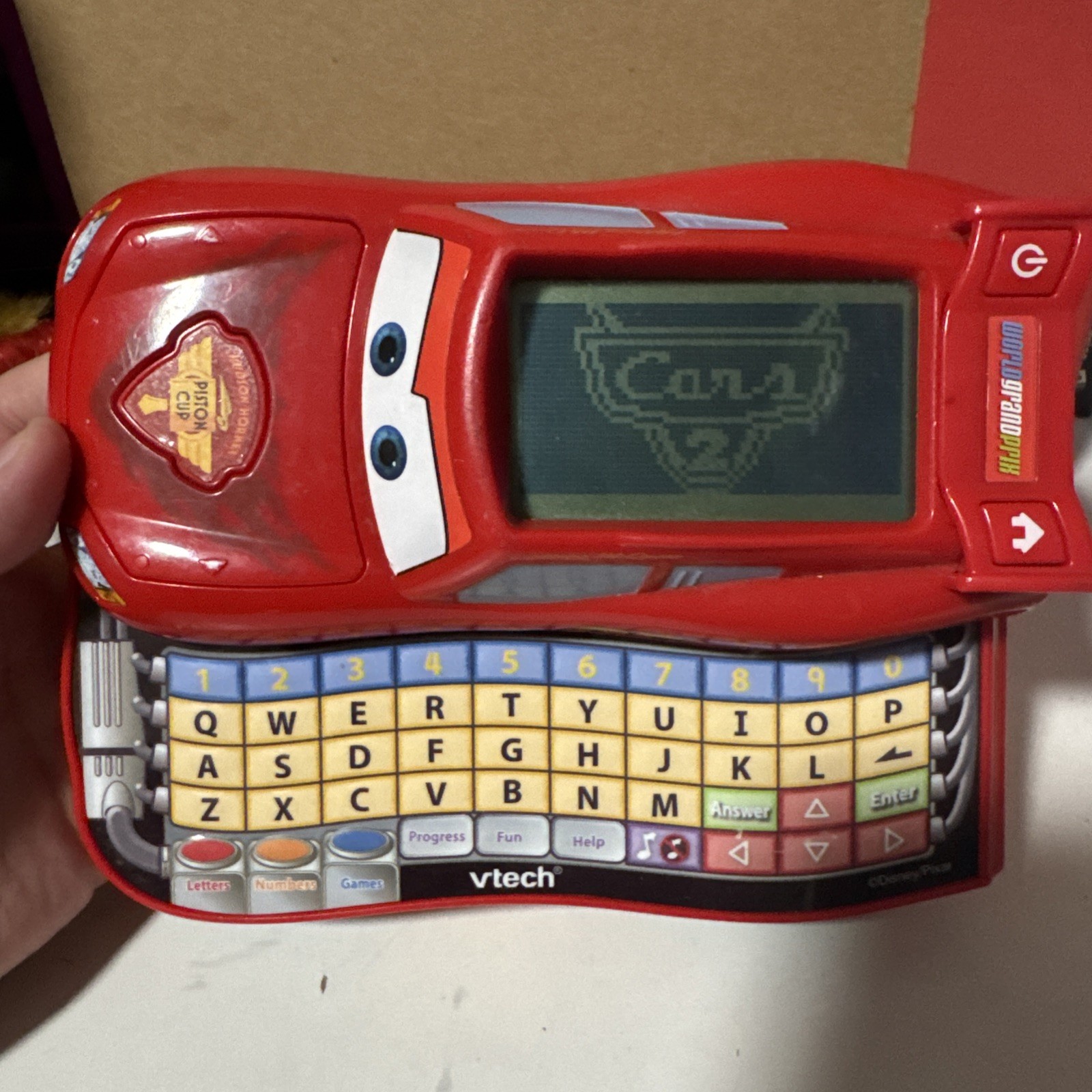 VTech Disney Pixar Cars 2 Lightning McQueen Learn & Go Handheld Console WORKS!
