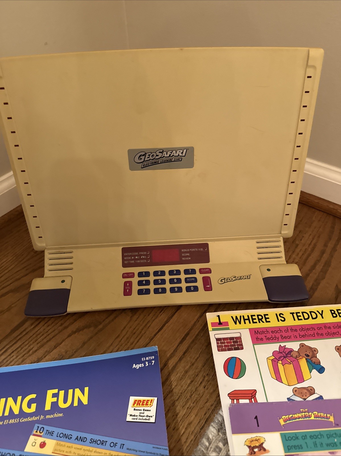 Vintage GeoSafari Electronic Learning Game EI 8865 Tested Works Great w/cards Jr