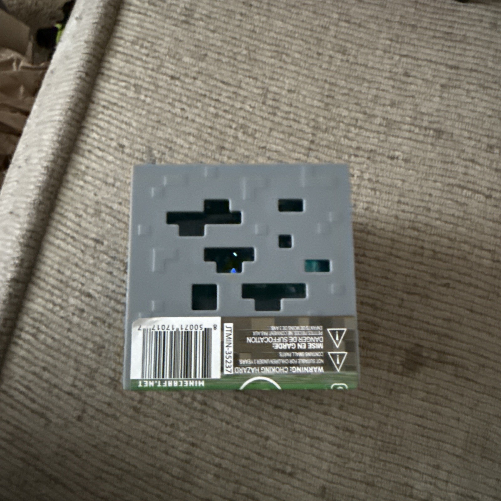 Minecraft Jelly Cube Blue Squishy with Rare GOLD Sword/pickax 1/48