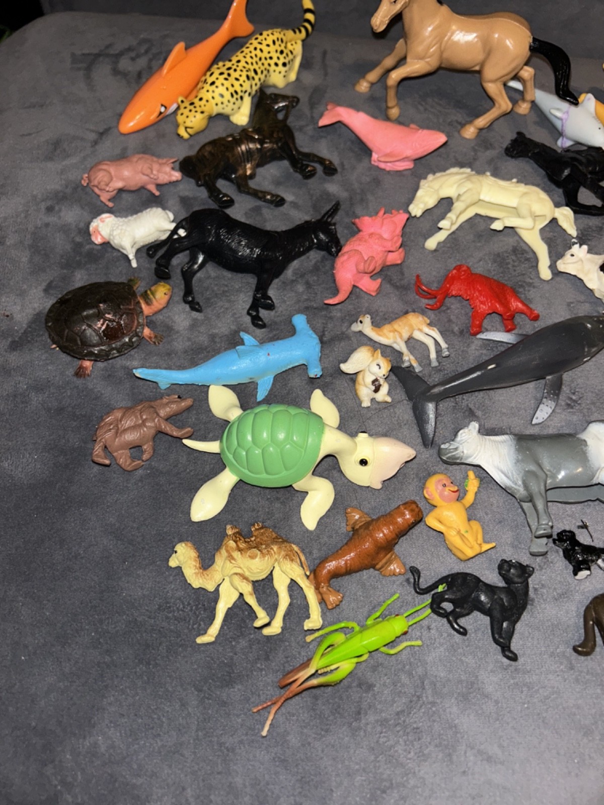 HUGE Mixed Lot Safari K&M Wildlife Sea Creatures Vintage & New Figures Toys LOOK